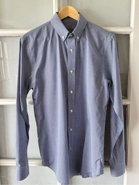 Club Monaco Men's Micro-Check Button-Down Shirt in Blue and White